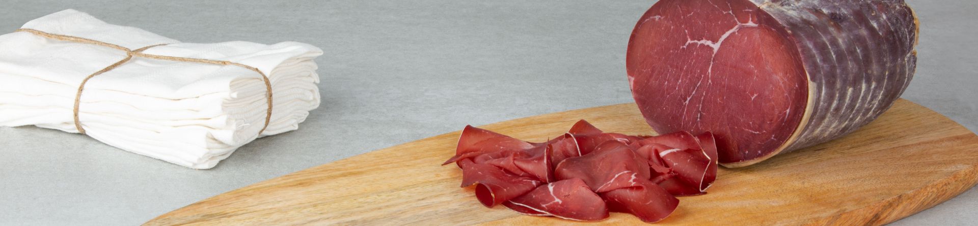 Salumificio di FRANCIACORTA - BRESAOLA PUNTA D'ANCA 1/2 (VACUUM-PACKED)